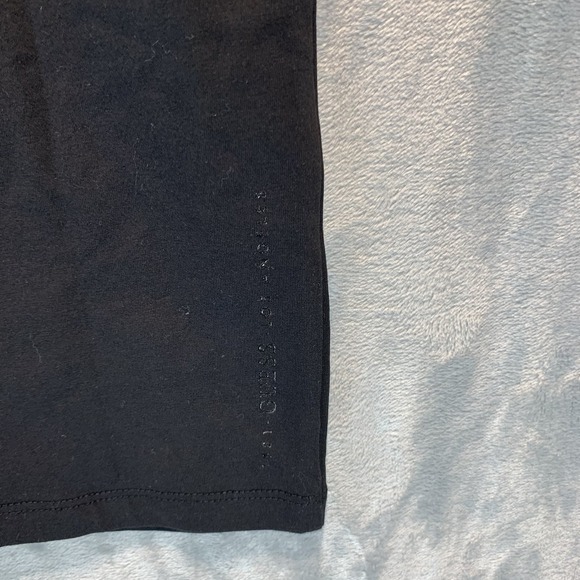 Guess Men's Tee T Shirt S Black Holographic Logo Short Sleeve Crew Neck - Picture 4 of 11